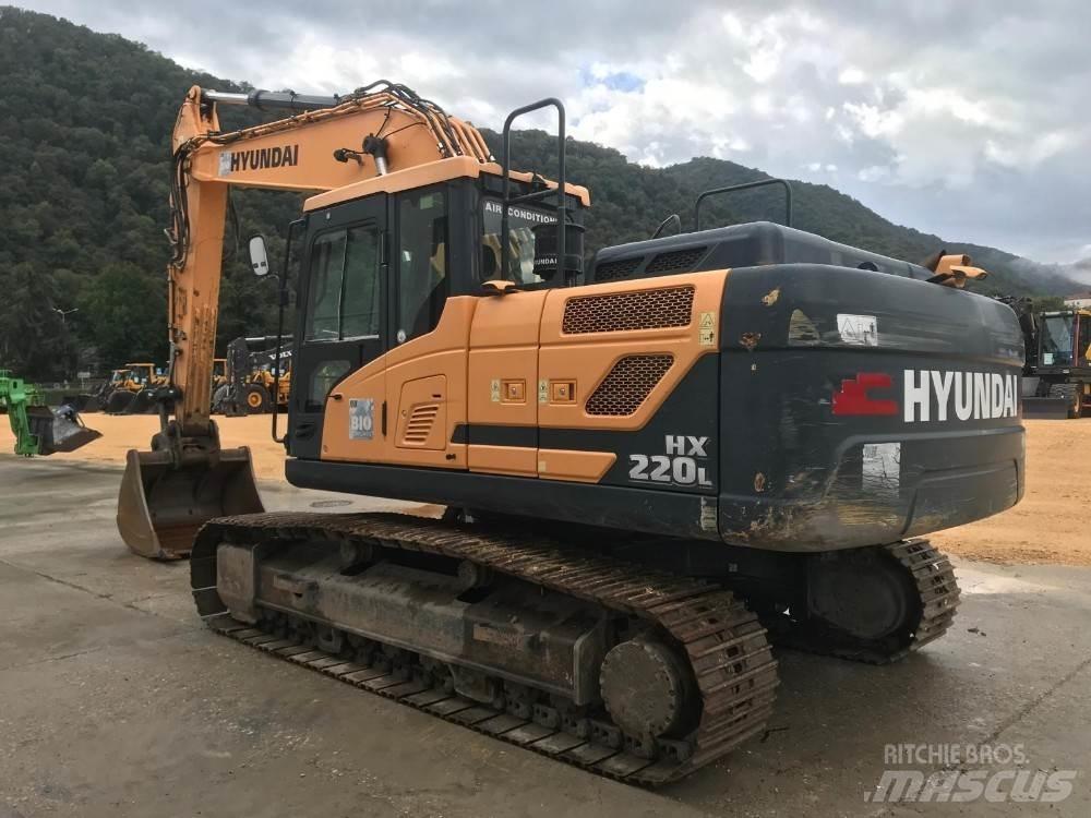 Hyundai HX220L Vikšriniai ekskavatoriai