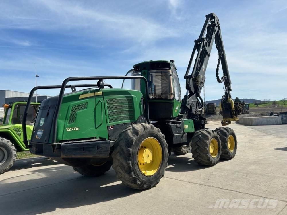 John Deere 1270E Miško pjovimo technika