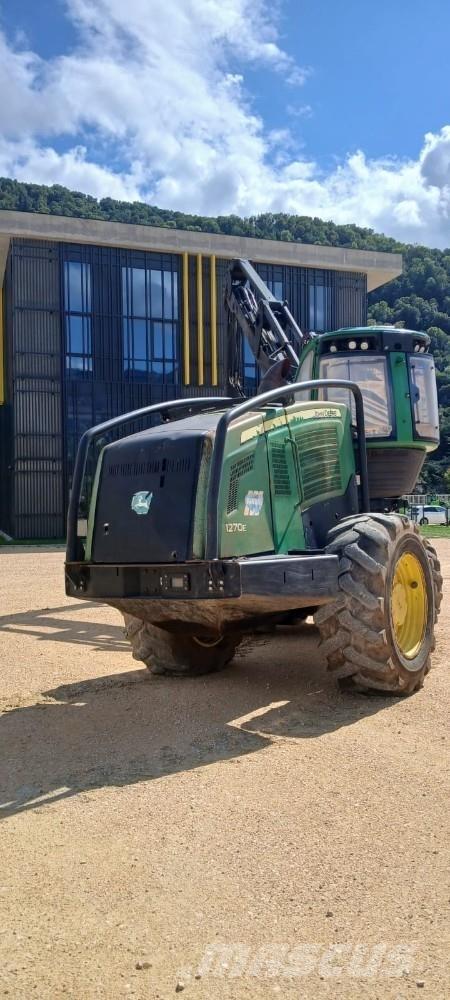 John Deere 1270E Miško pjovimo technika