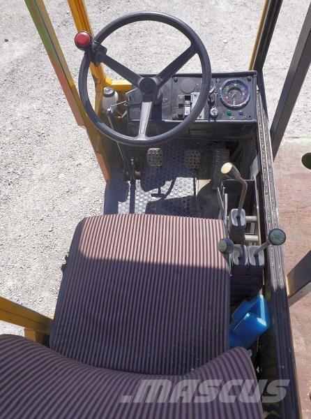 Baumann AS40 Krautuvai su pakrovimu iš šonų