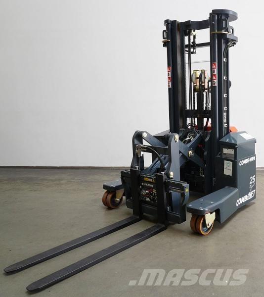 Combilift WR4 Šakiniai krautuvai su privažiavimu iš visų keturių pusių