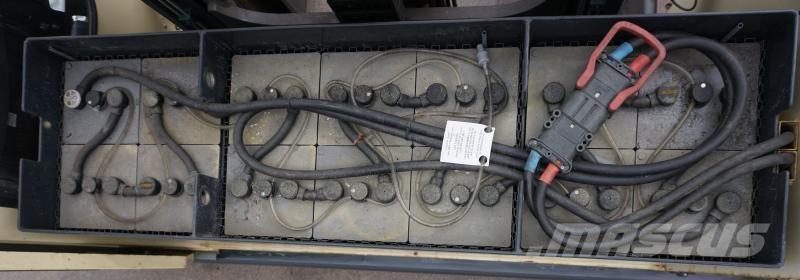 Hubtex S40E Krautuvai su pakrovimu iš šonų