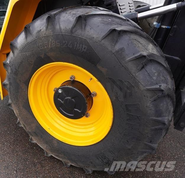 JCB 940-4 Visureigiai krautuvai