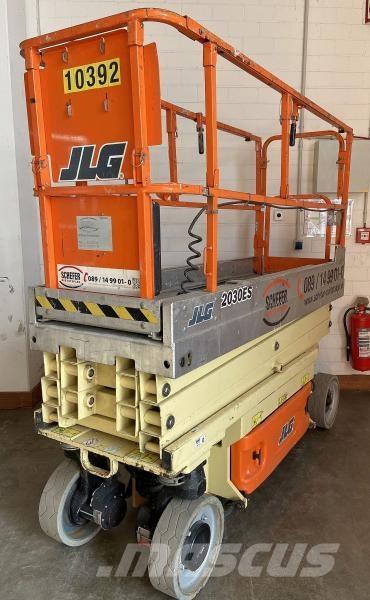 JLG 2030ES Alkūniniai keltuvai