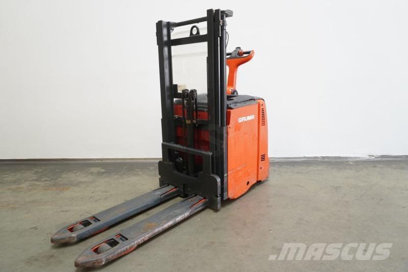 Linde D 12 133 Savaeigiai rietuvai