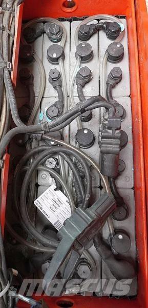 Linde E 10 334 Šakiniai krautuvai - Kita