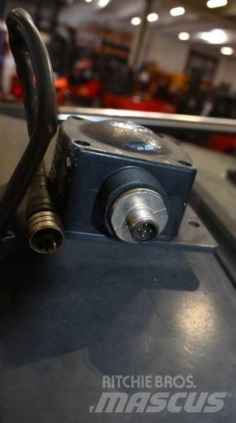 Linde E 20 387 Šakiniai krautuvai - Kita