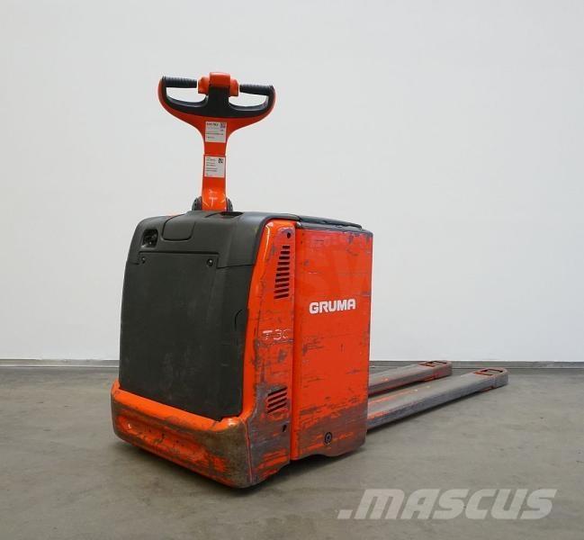 Linde T 30 131 Mažų aukščių keltuvai