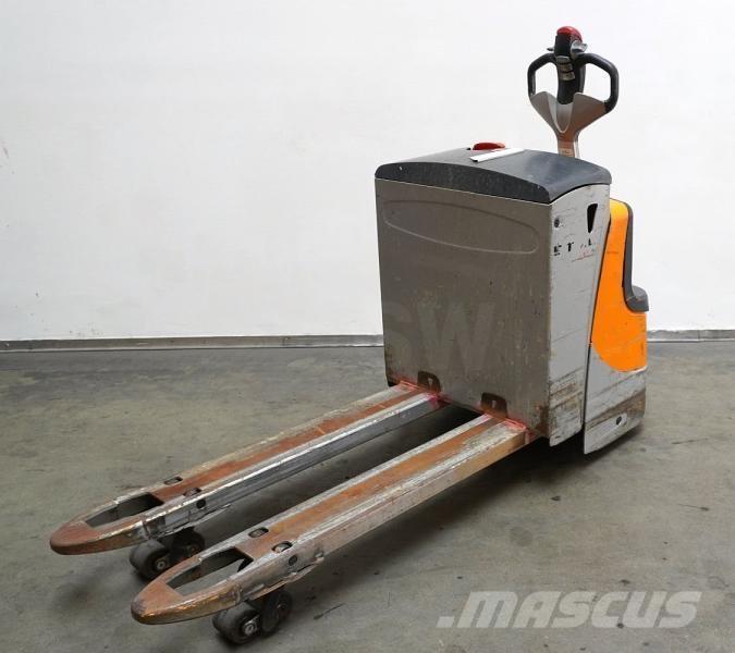 Still EXU 22 Mažų aukščių keltuvai