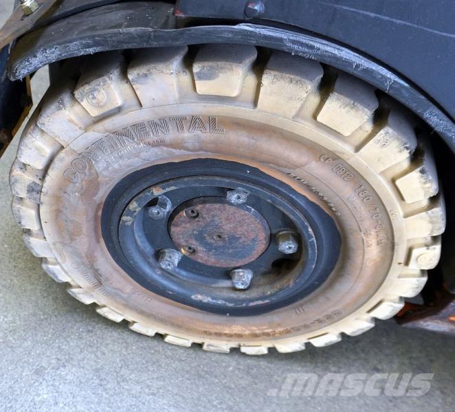 Still R60-16 Elektriniai šakiniai krautuvai