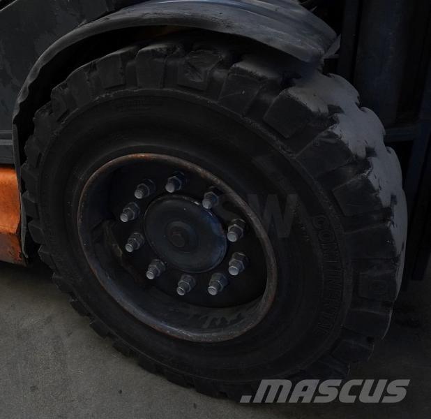 Still R60-40 Elektriniai šakiniai krautuvai