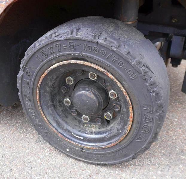 Toyota 7FBMF25 Šakiniai krautuvai - Kita