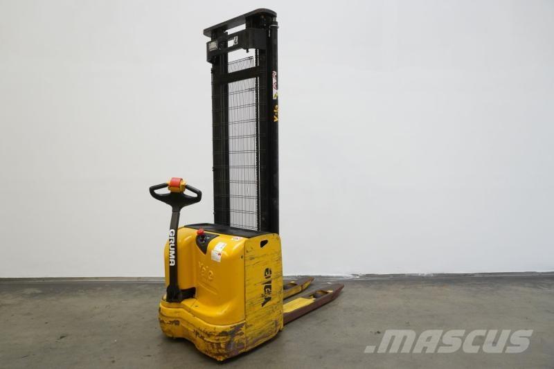 Yale MS12AC Savaeigiai rietuvai