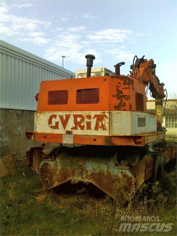  GURIA  90 Ratiniai ekskavatoriai