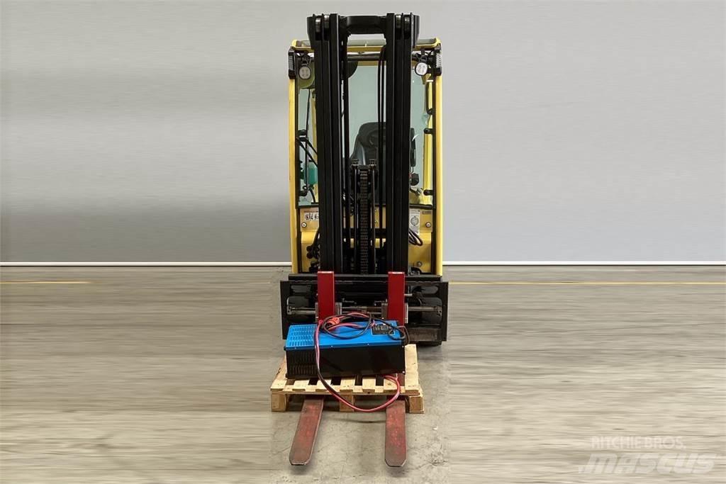 Hyster J1.6XN Elektriniai šakiniai krautuvai
