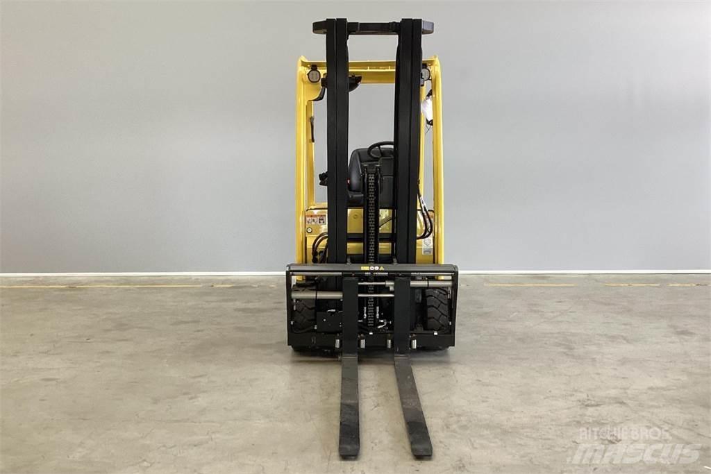 Hyster J1.8XNT Elektriniai šakiniai krautuvai