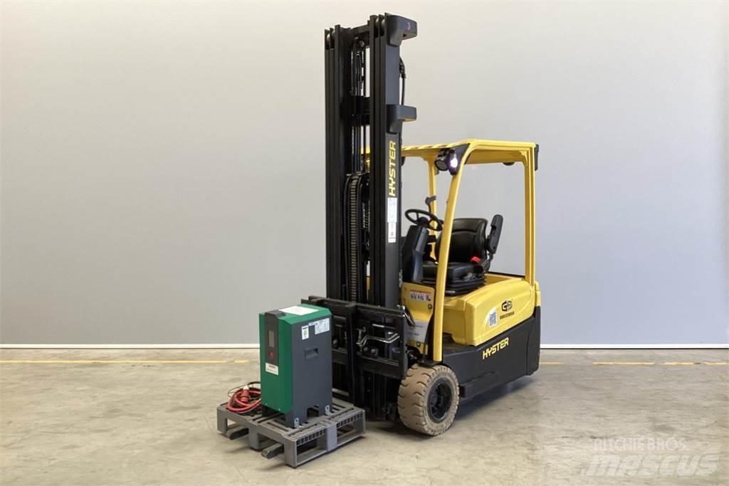 Hyster J2.0XNT Elektriniai šakiniai krautuvai