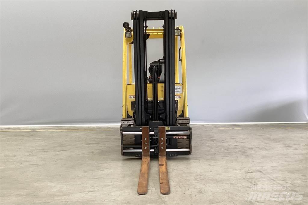 Hyster J2.5XN Elektriniai šakiniai krautuvai