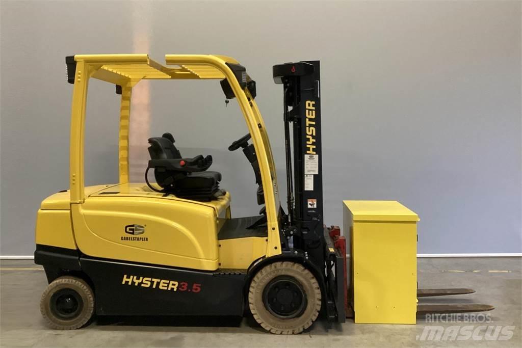 Hyster J3.50XN Elektriniai šakiniai krautuvai