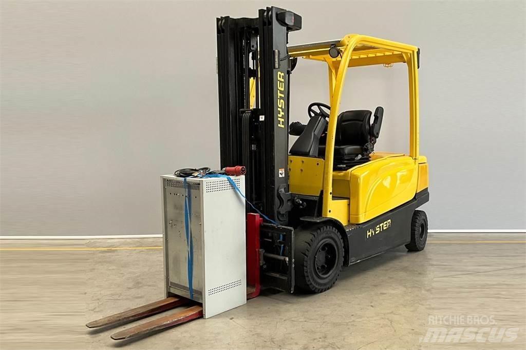 Hyster J3.5XN Elektriniai šakiniai krautuvai
