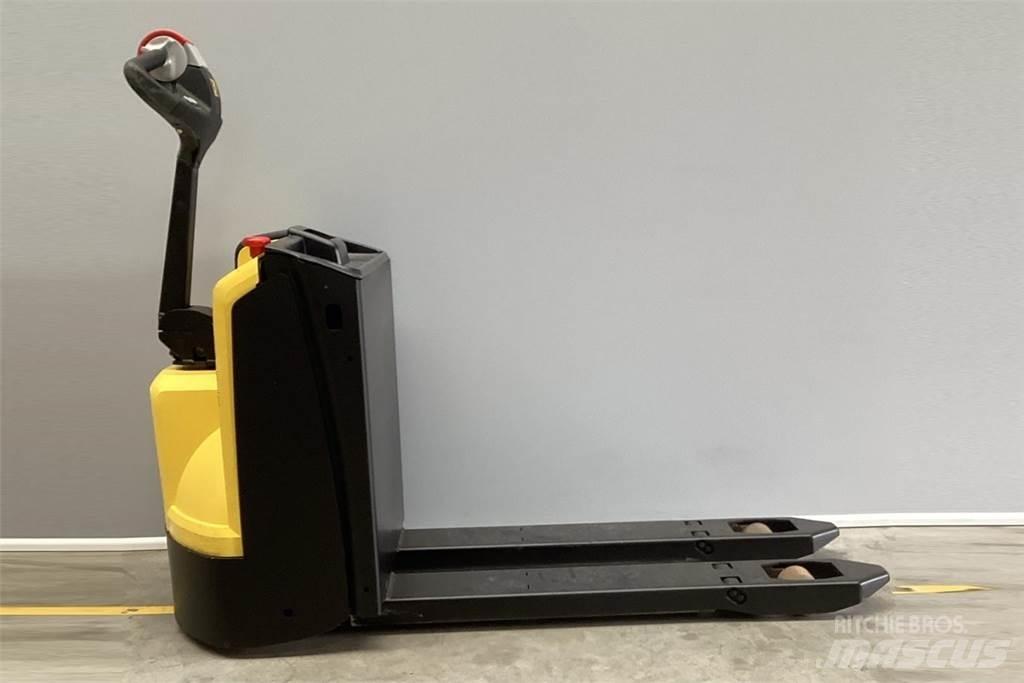 Hyster P1.6 Rankiniai vėžimėliai