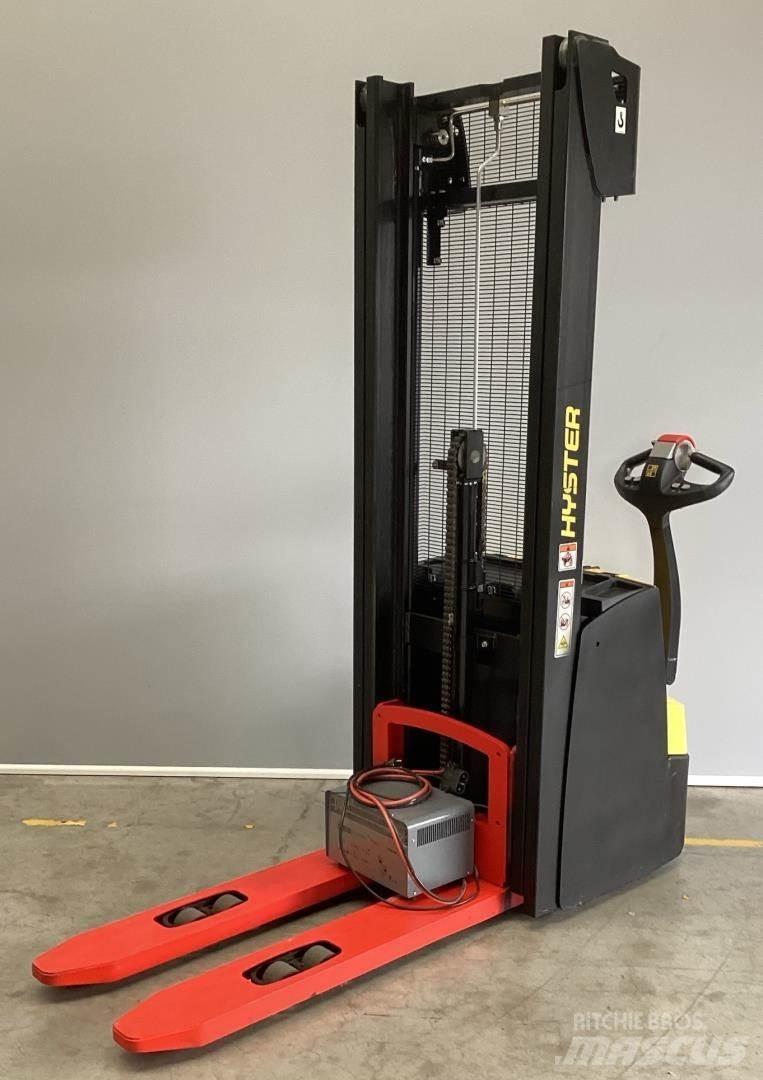 Hyster S1.4 Rankiniai vėžimėliai