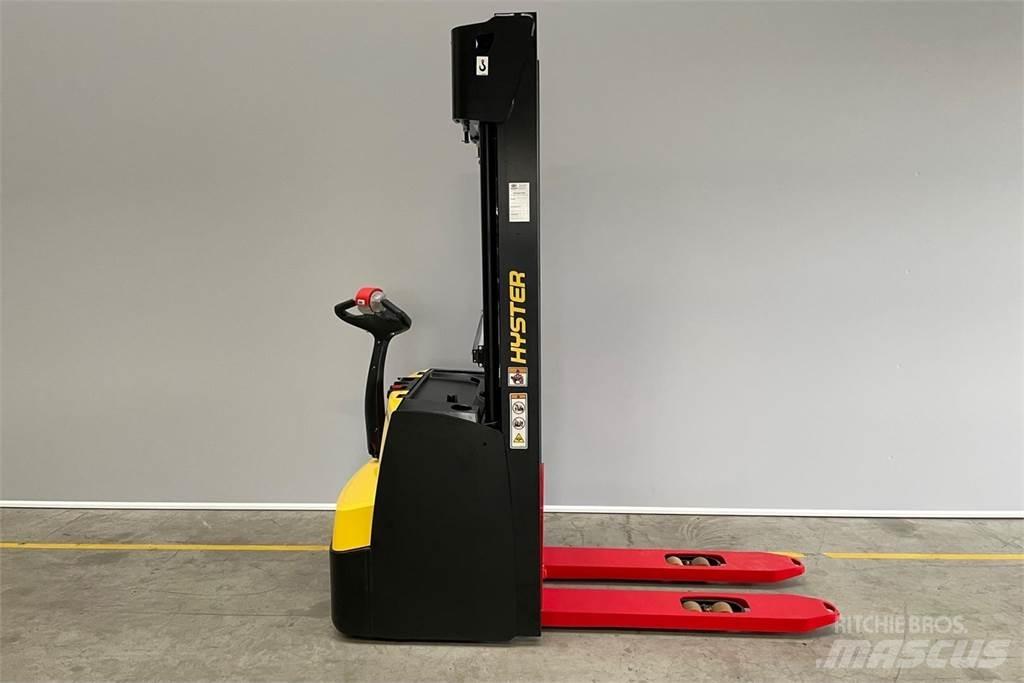Hyster S1.6 Rankiniai vėžimėliai