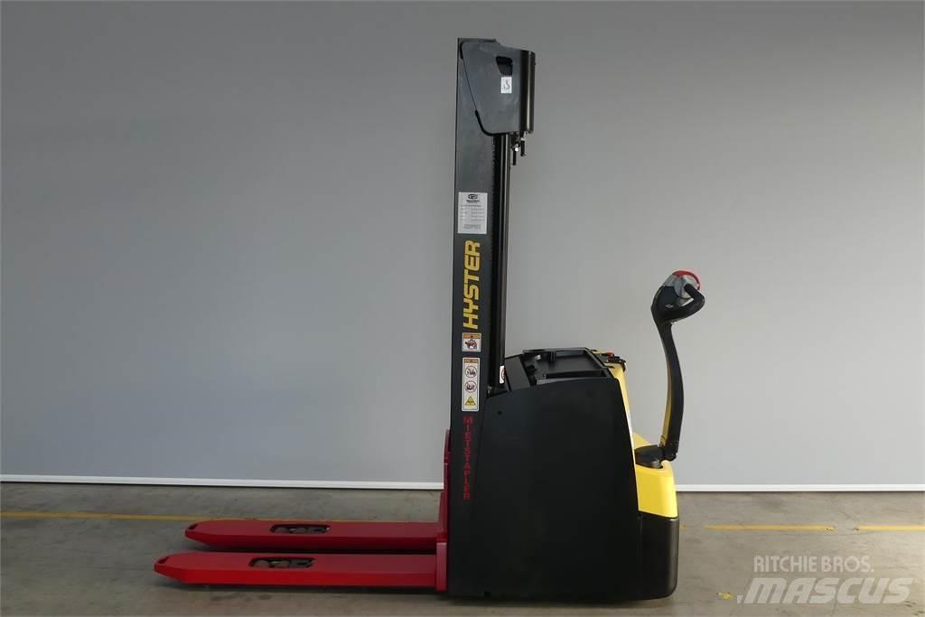 Hyster S1.6il Rankiniai vėžimėliai
