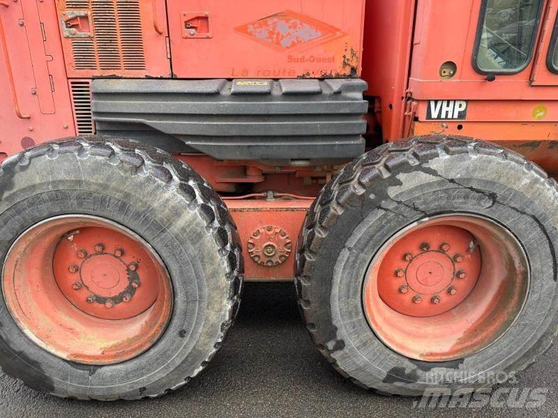 CAT 120H Greideriai