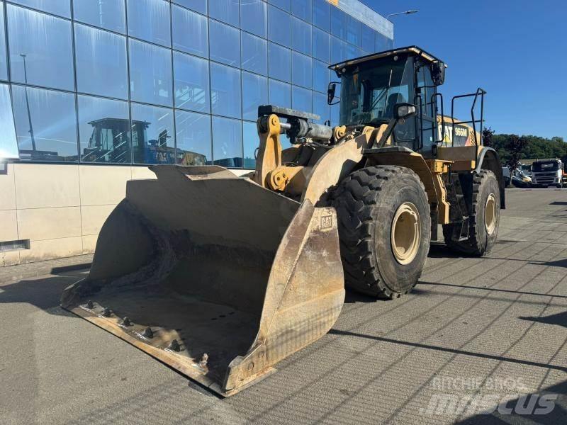 CAT 966M Naudoti ratiniai krautuvai