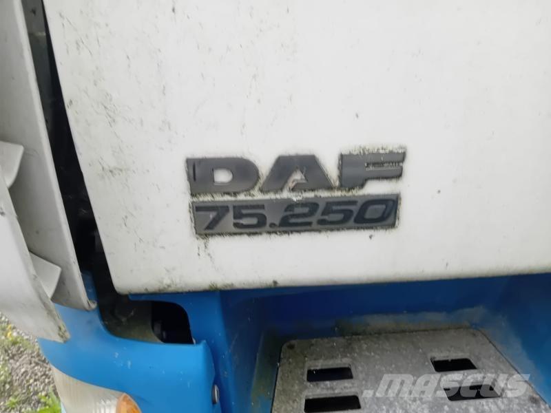 DAF CF Sunkvežimiai su dengtu kėbulu