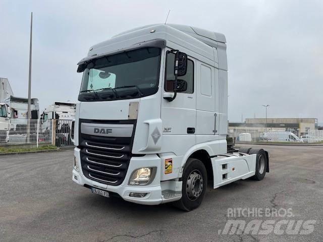 DAF XF 460 Naudoti vilkikai