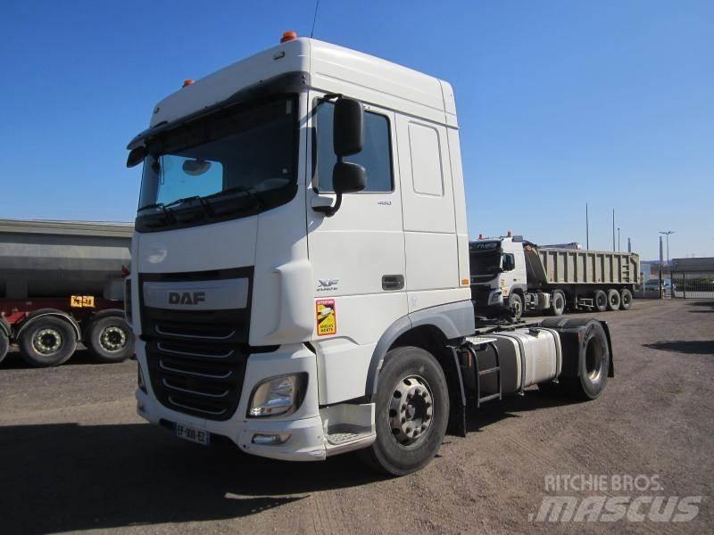 DAF XF105 460 Naudoti vilkikai