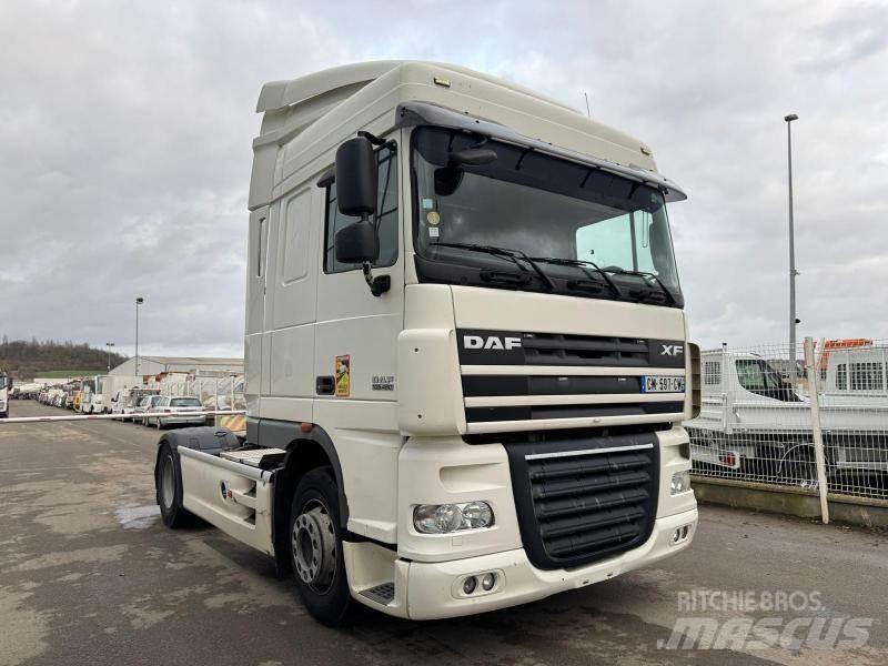 DAF XF105 460 Naudoti vilkikai