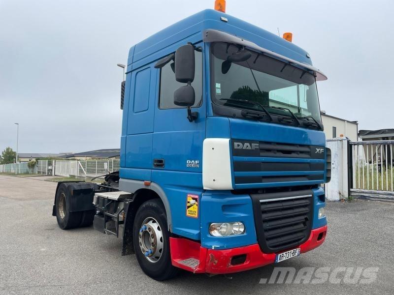 DAF XF105 460 Naudoti vilkikai