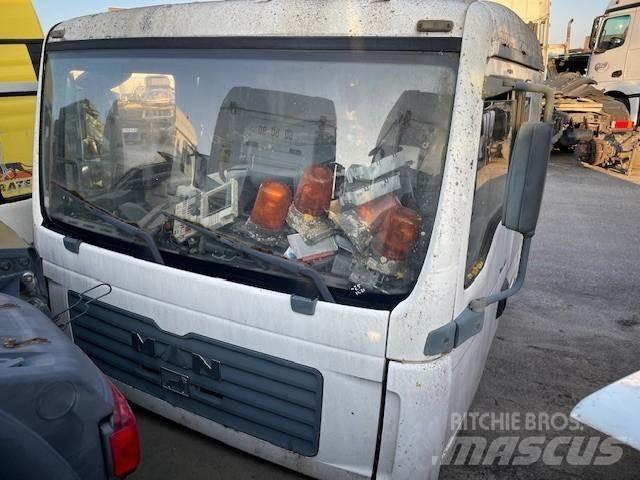 MAN TGA Kabinos ir salonai