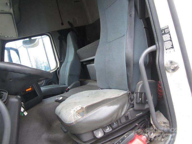 Volvo FM 450 Naudoti vilkikai