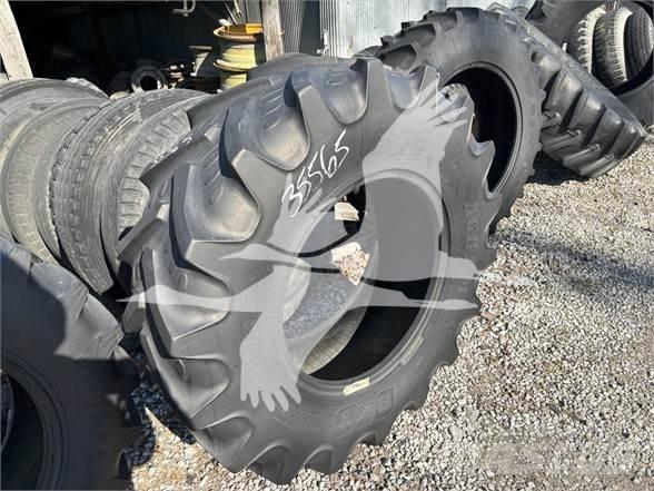 BKT 14.9R24 Padangos, ratai ir ratlankiai