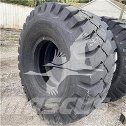 BKT 24.00X35 Padangos, ratai ir ratlankiai