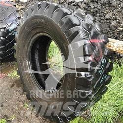  CAMSO 17.5X25 Padangos, ratai ir ratlankiai