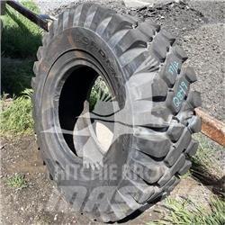  CAMSO 17.5X25 Padangos, ratai ir ratlankiai