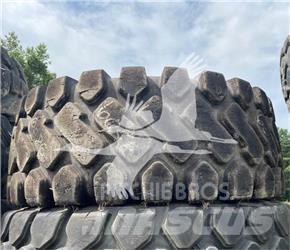  CAMSO 20.5X25 Padangos, ratai ir ratlankiai