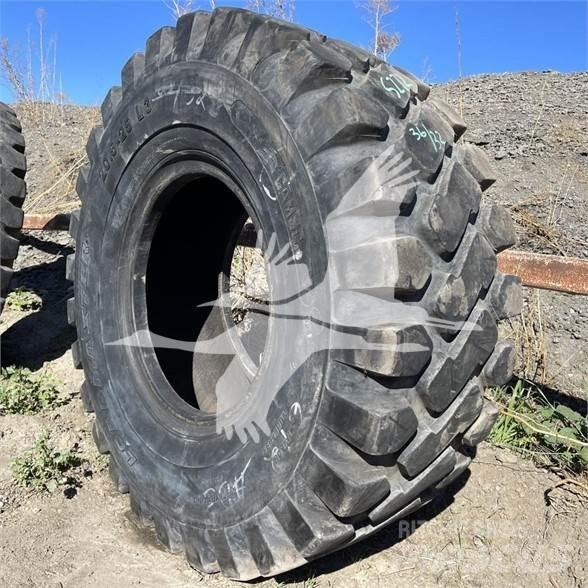  CAMSO 20.5X25 Padangos, ratai ir ratlankiai