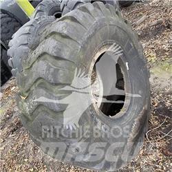  KOMET 23.5X25 Padangos, ratai ir ratlankiai