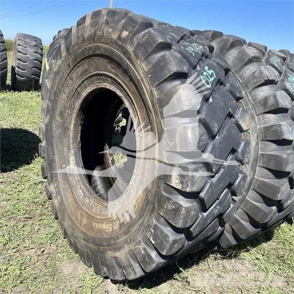 Maxim 20.5X25 Padangos, ratai ir ratlankiai