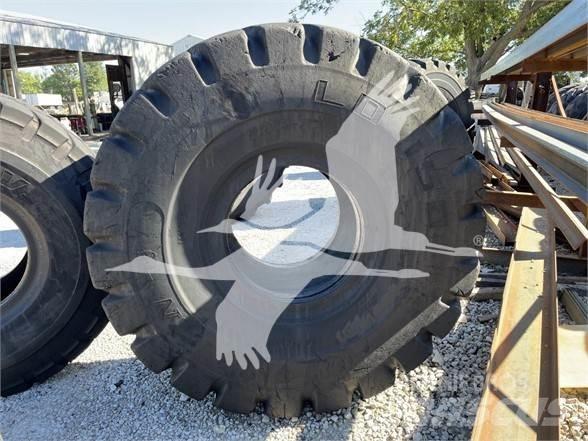 Titan 29.5x25 Padangos, ratai ir ratlankiai