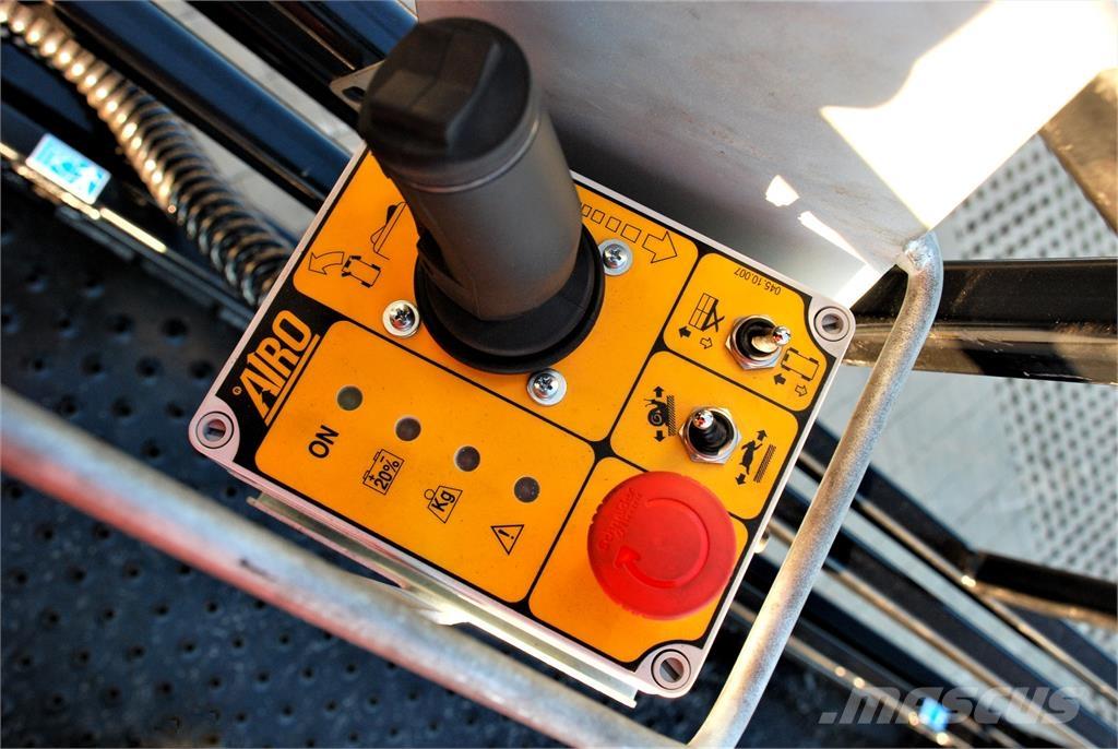 Airo X14EN Žirkliniai keltuvai