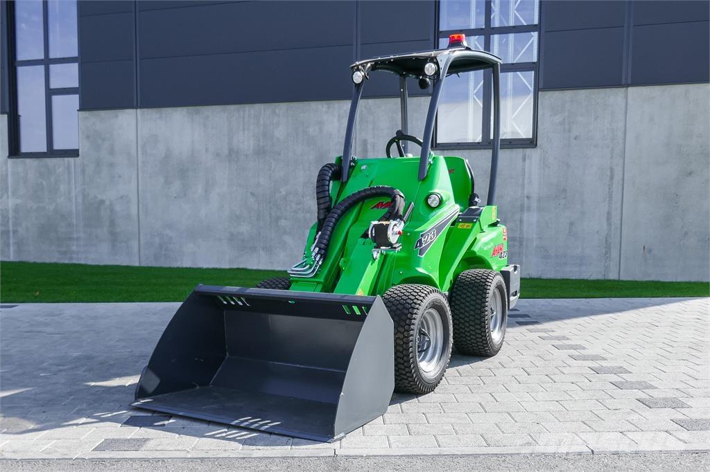 Avant M 423 Mini ekskavatoriai < 7 t