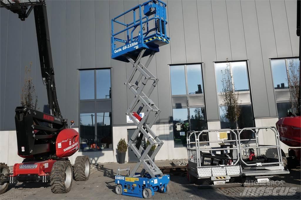 Genie GS 1330 Žirkliniai keltuvai