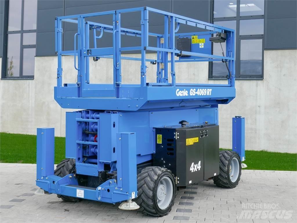 Genie GS 4069RT Žirkliniai keltuvai